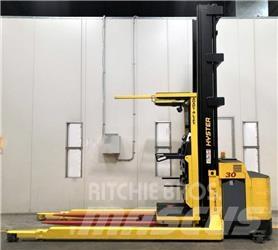 Hyster R30XMF2 Visoko dizajući komisioni viljuškar