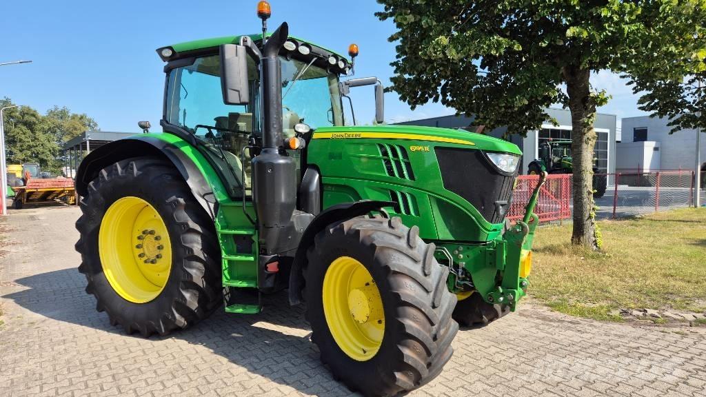 John Deere 6195 R Traktori