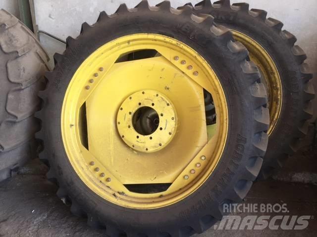 John Deere 6820 Gume, točkovi i felne
