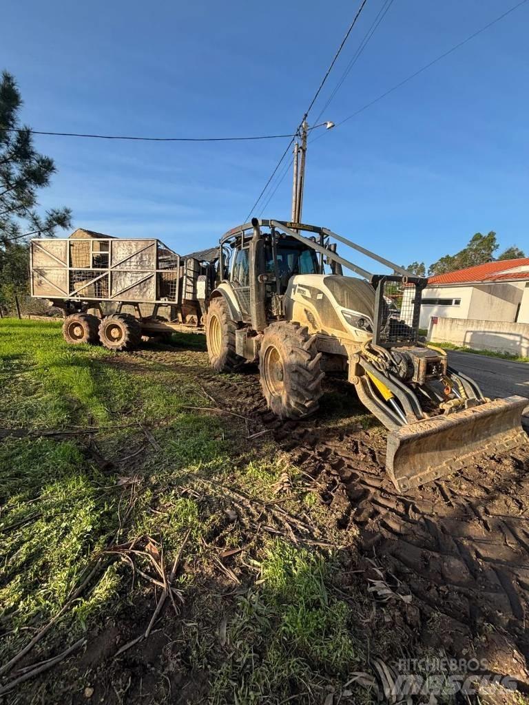 Valtra T 174 Forvarderi