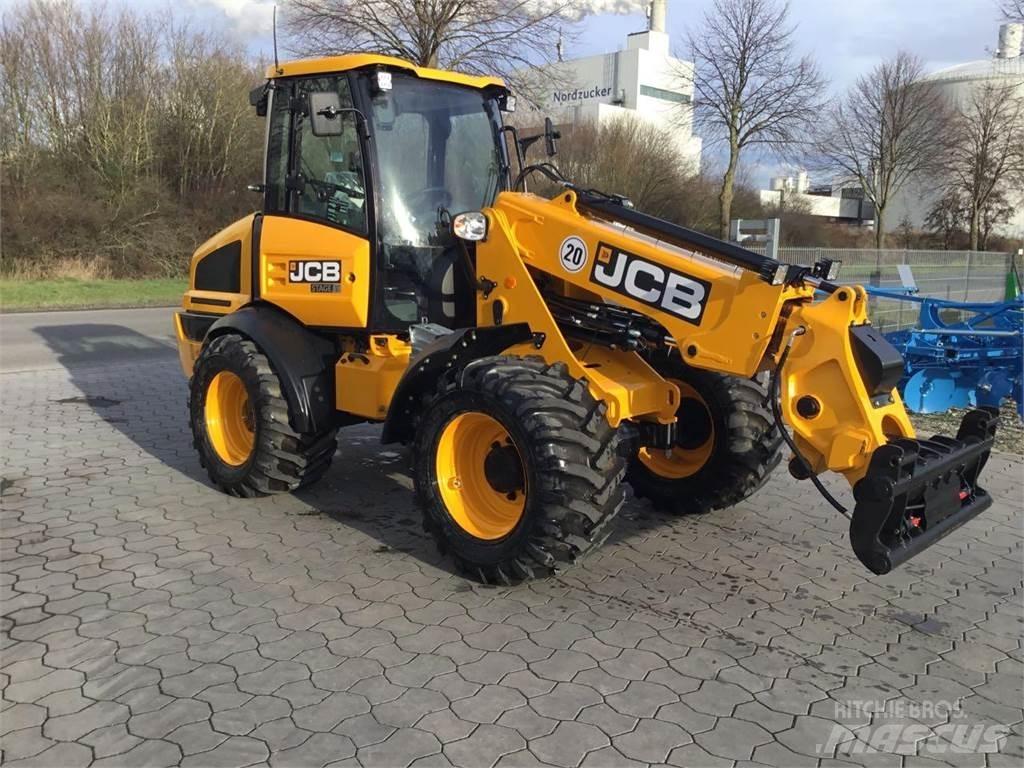 JCB TM 220 Agri Teleskopske podizne platforme