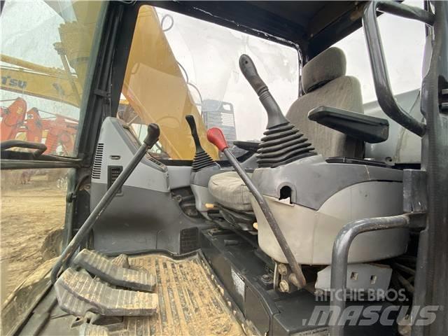 Komatsu PC138US Bageri guseničari