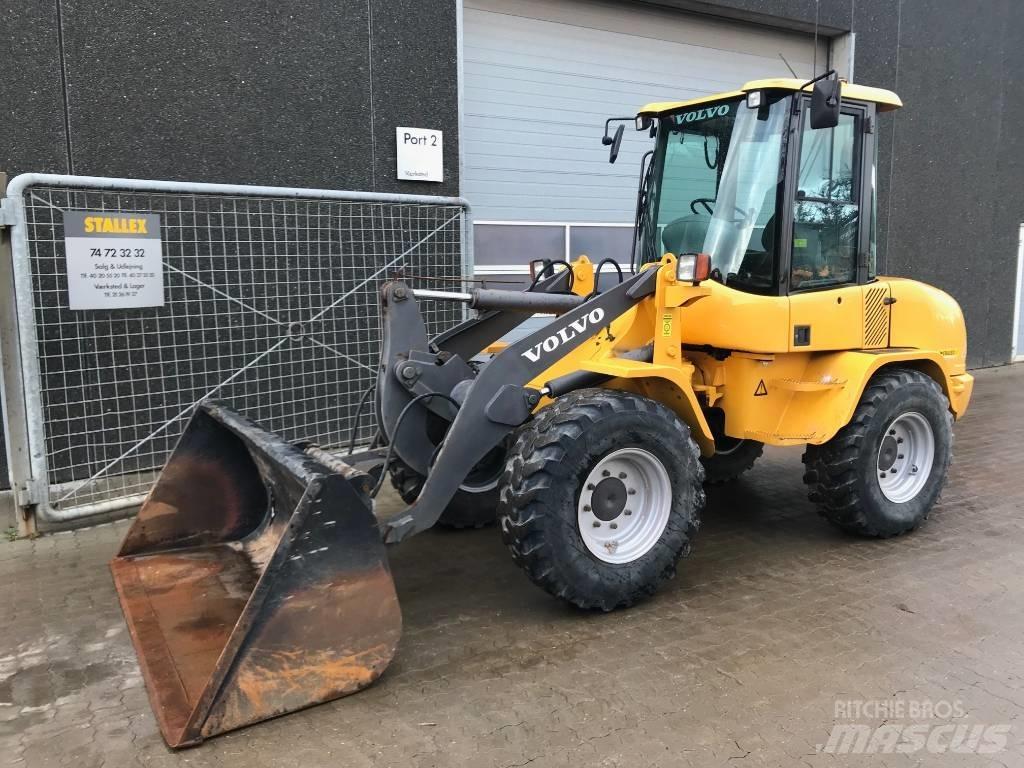 Volvo L30B Utovarivači na točkove