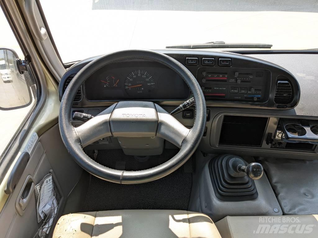 Toyota Coaster Bus Mini autobusi