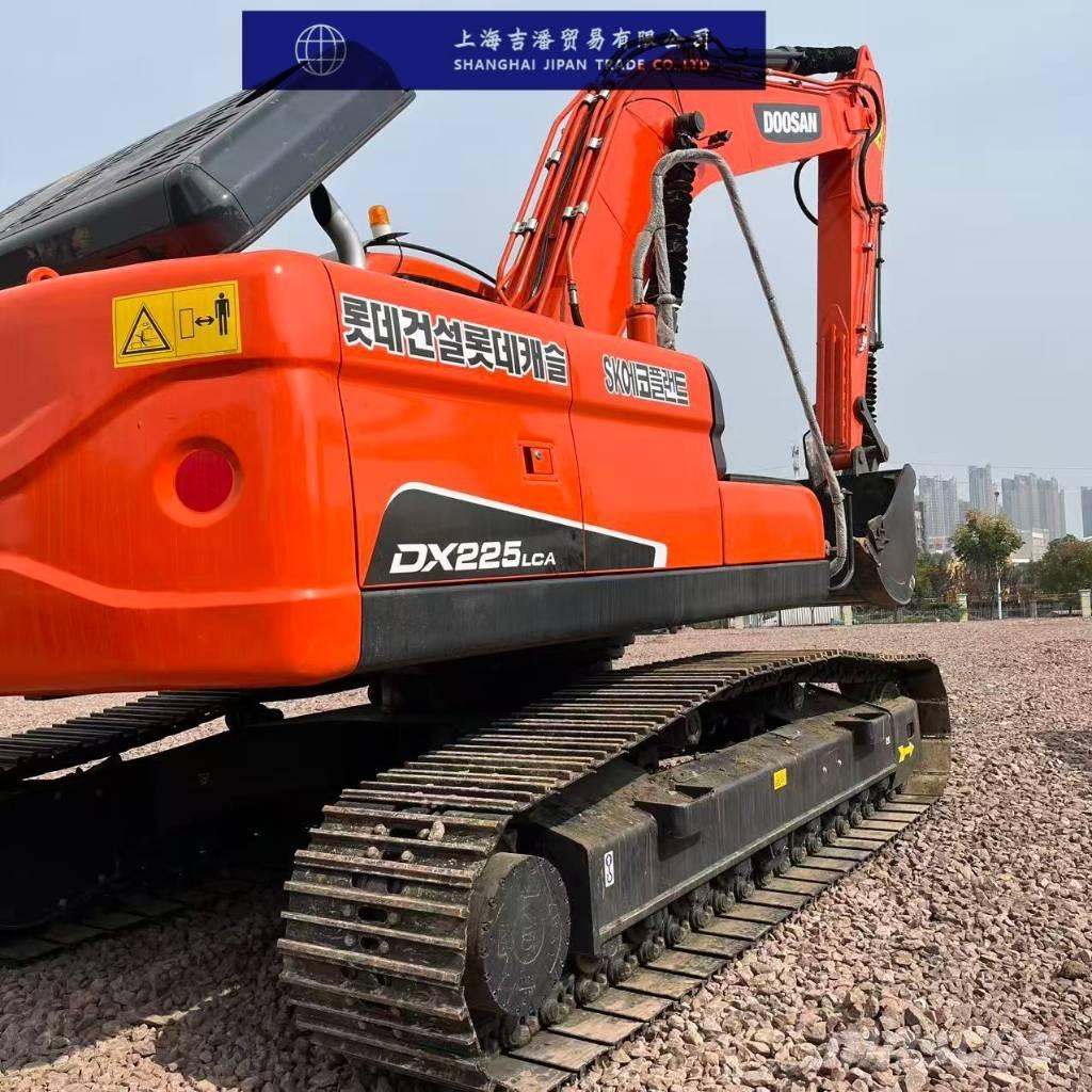 Doosan DX 225 Bageri guseničari