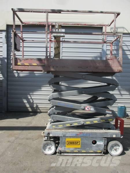 SkyJack SJ III 3219 Makazaste platforme