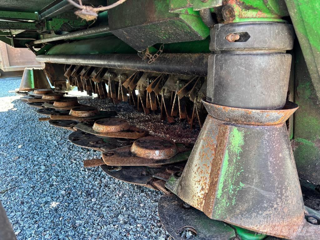 John Deere 131 Uređaji za kosačice