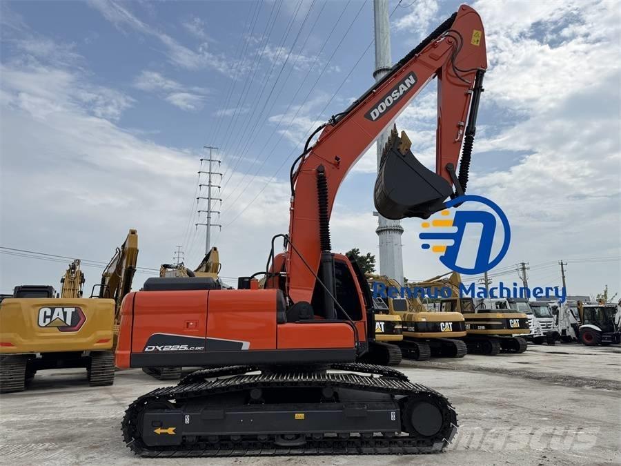 Doosan DX 225 LC-9C Bageri guseničari