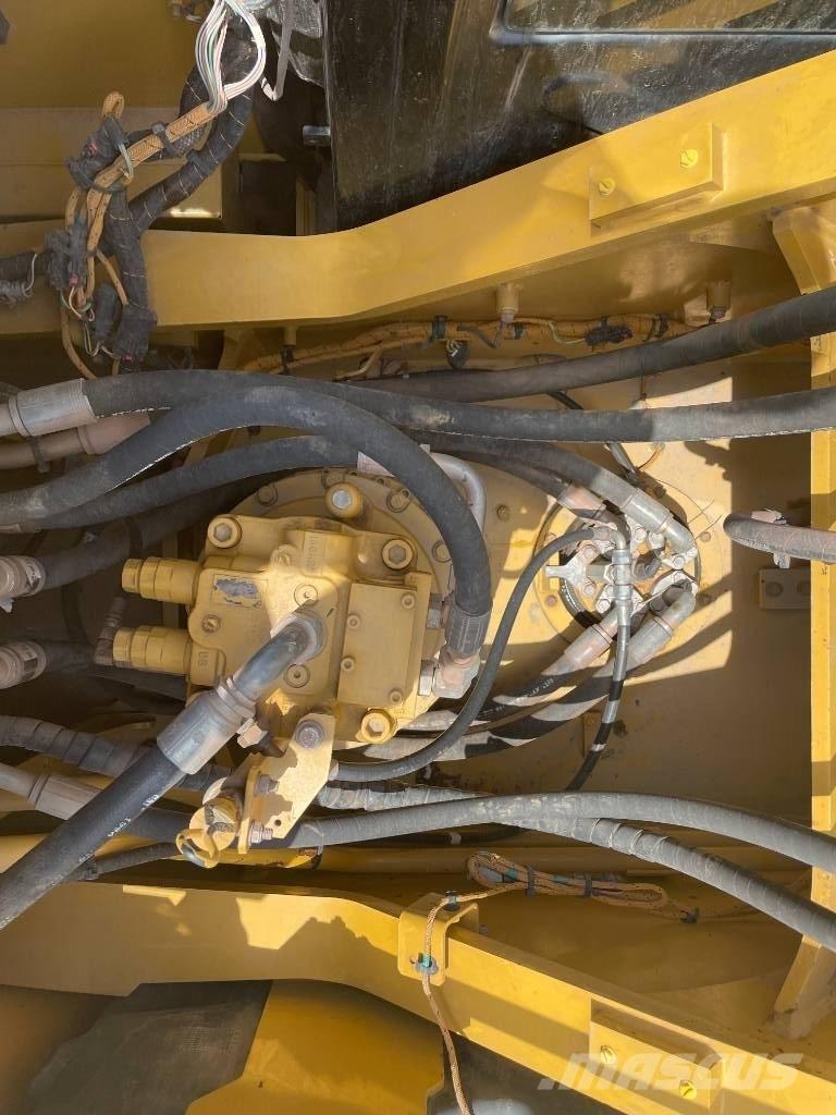 CAT CAT330GC Midi bageri 7t – 12t