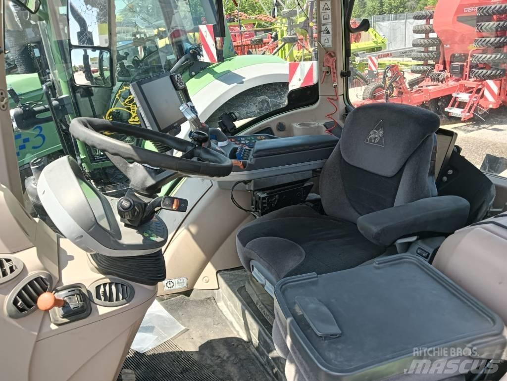 Fendt 718 Vario Traktori