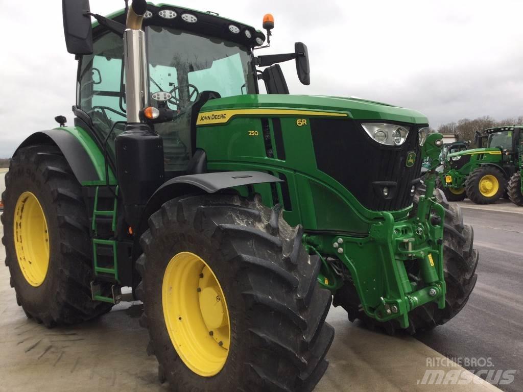 John Deere 6R250 Traktori
