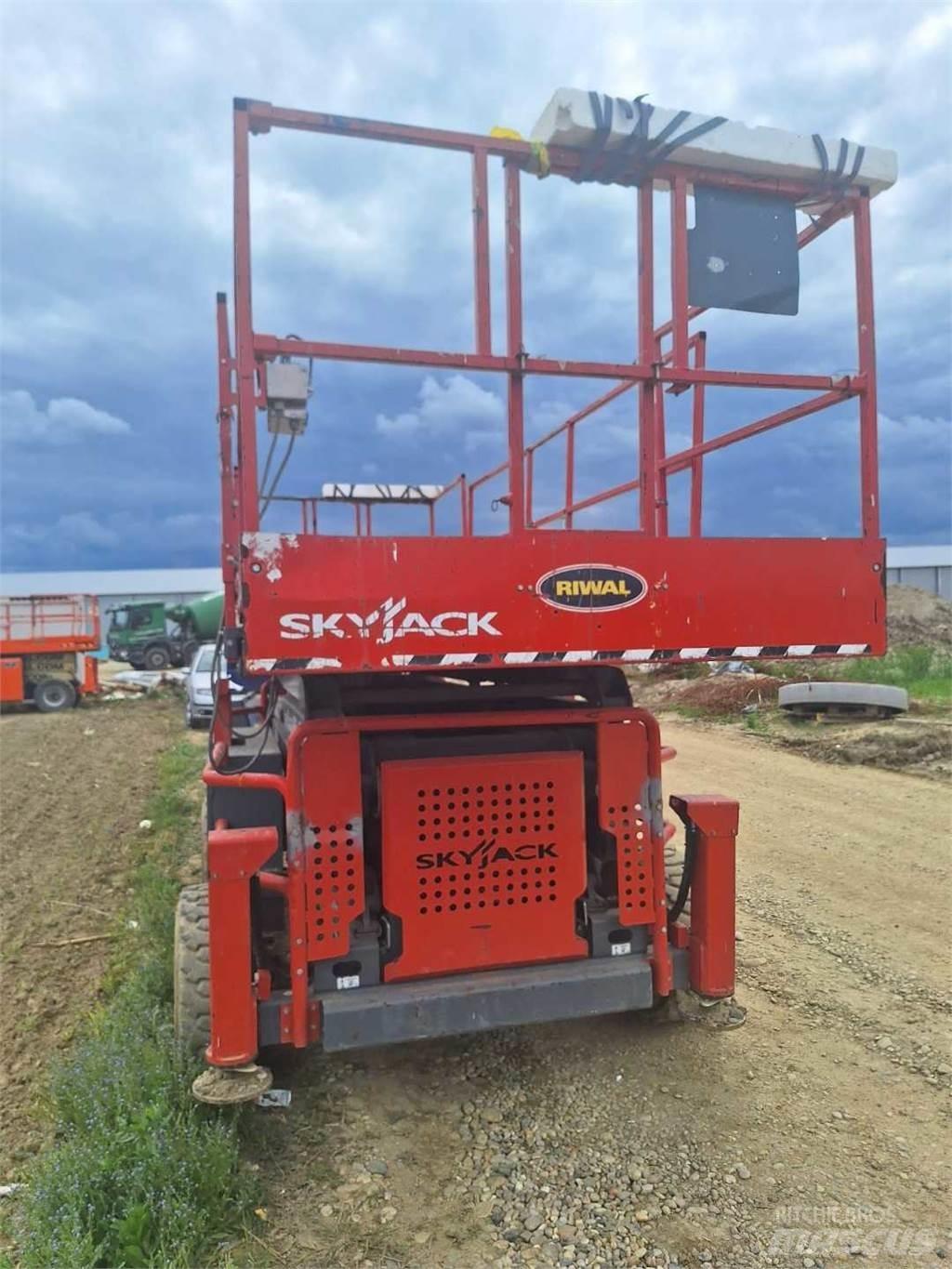 SkyJack 8841RT Makazaste platforme