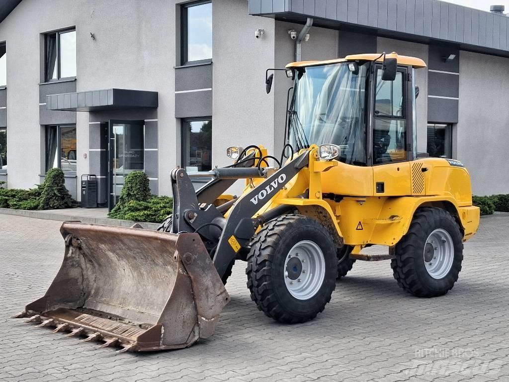 Volvo L 30 G Utovarivači na točkove