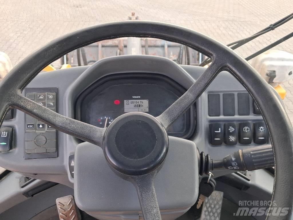 Volvo L 30 G Utovarivači na točkove