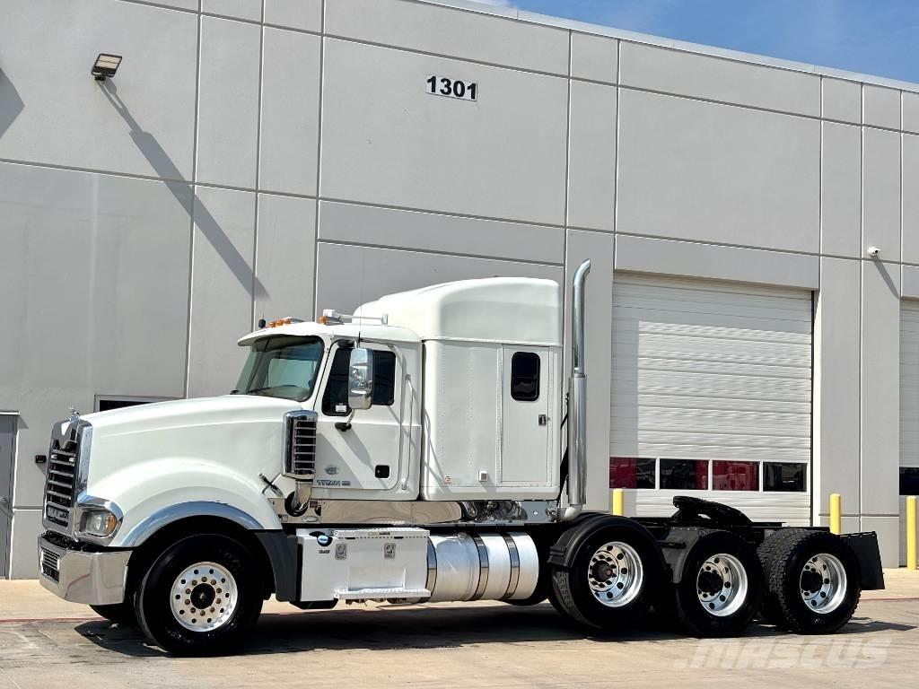 Mack Titan TD 713 Tegljači
