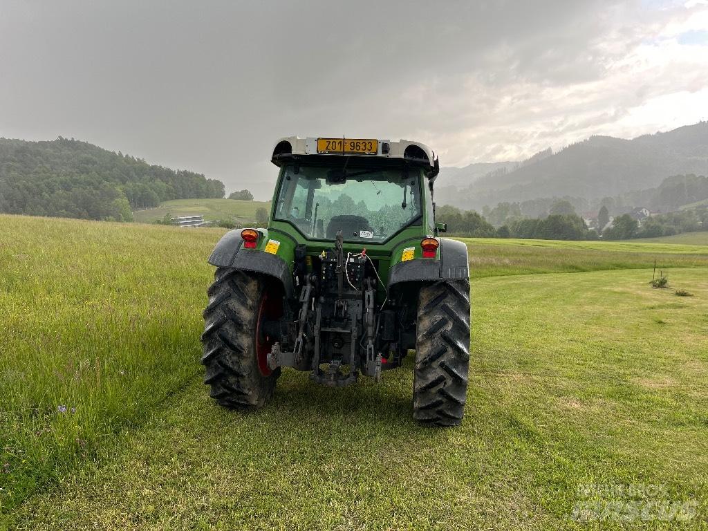 Fendt 211 Vario Traktori