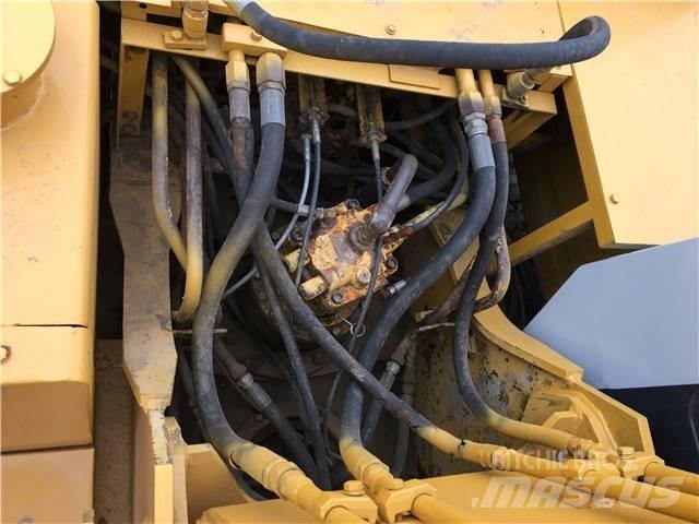 Sumitomo S280 Bageri guseničari