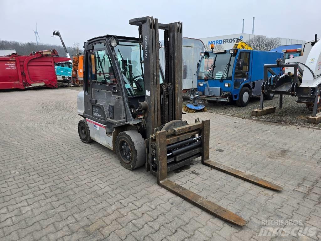 Nissan 30 YG1D2A30Q Dizelski viljuškari