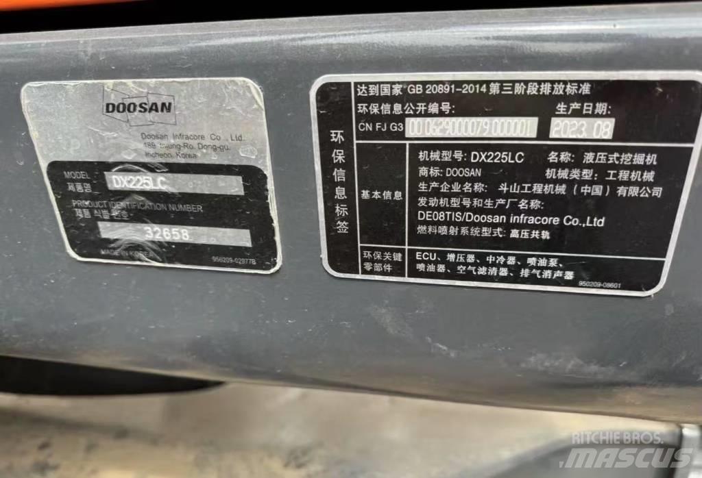 Doosan DX 225 Bageri guseničari
