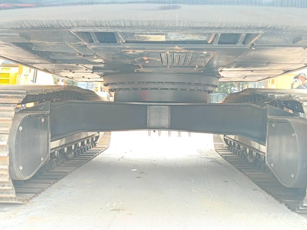 Hyundai R220LC-9S Bageri guseničari