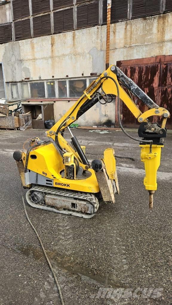 Brokk 90 Bageri za rušenje