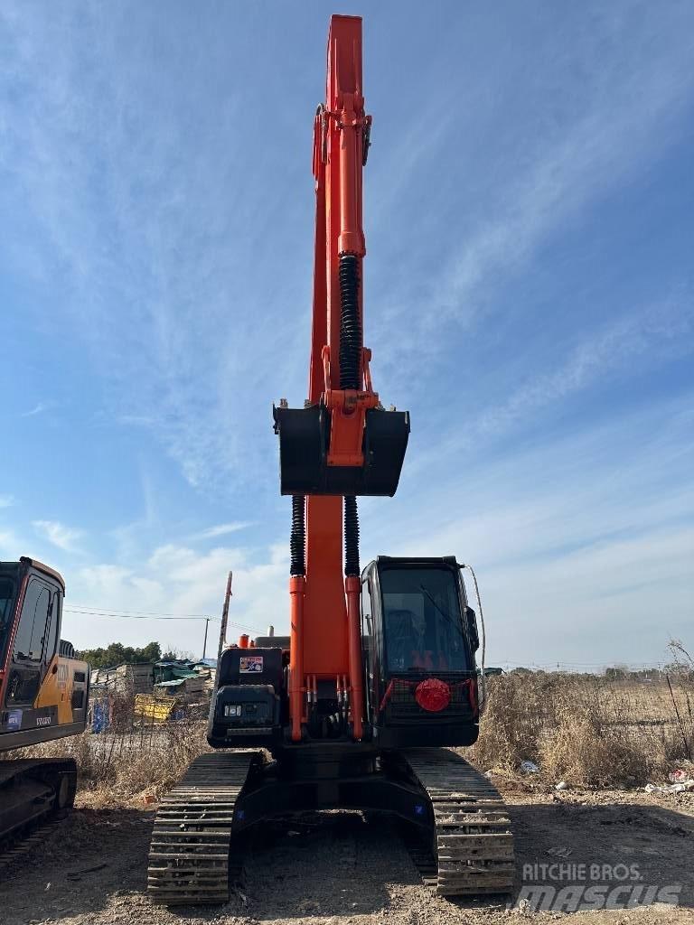 Hitachi ZX 200 Bageri guseničari