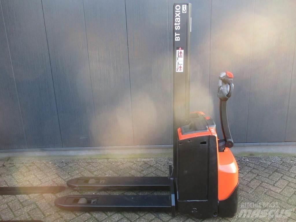 BT SWE 080L Ručni električni viljuškar