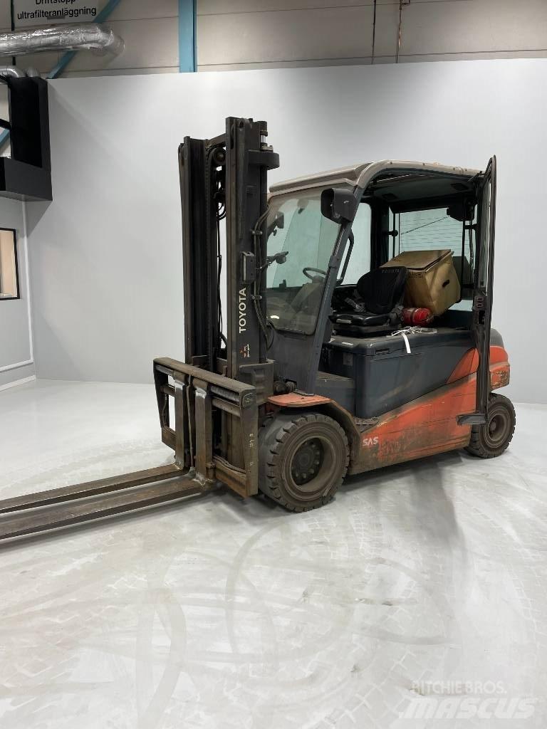 Toyota 8FBMT50 Električni viljuškari