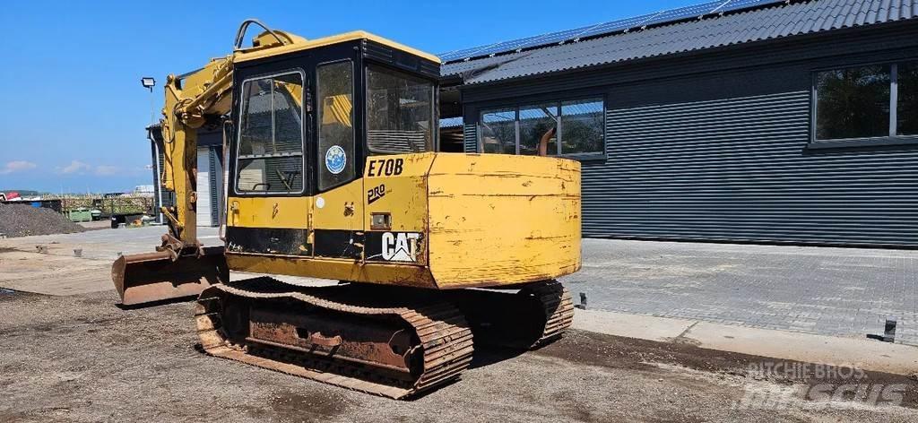CAT E 70 B Midi bageri 7t – 12t