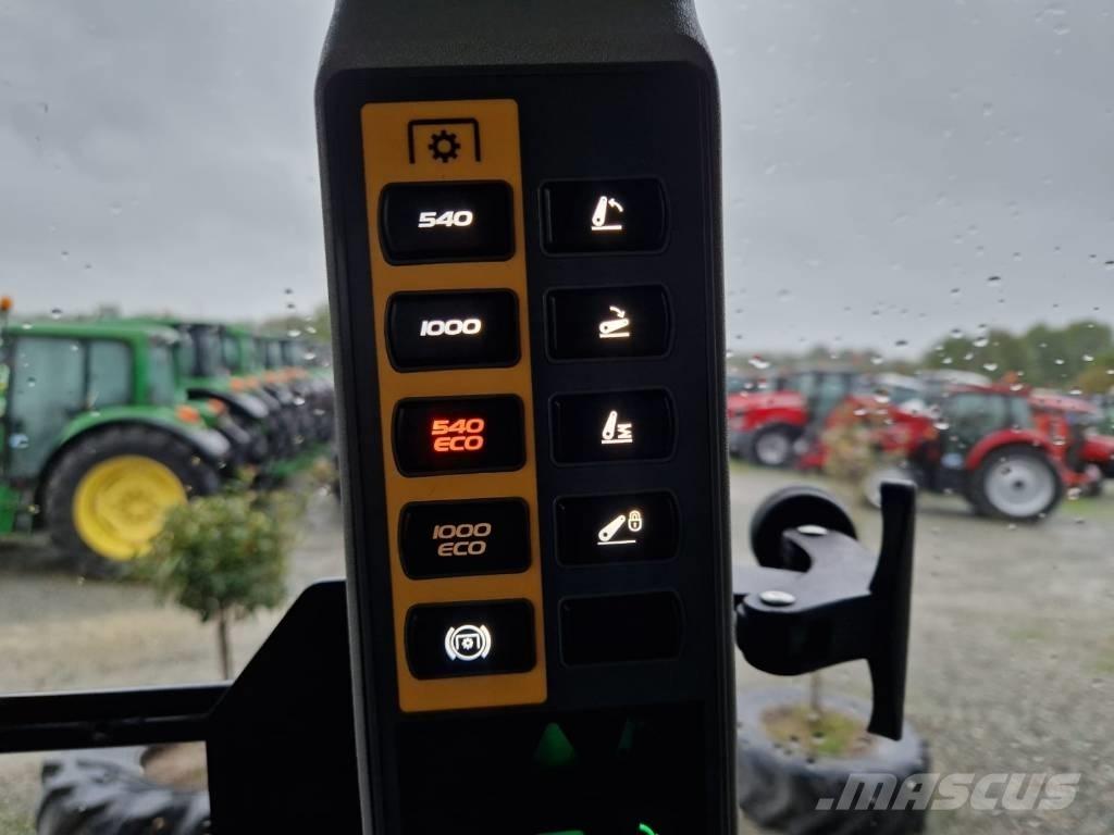 CLAAS Arion 450 Traktori
