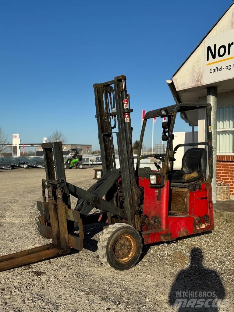 Moffett M4 25.3 Dizelski viljuškari