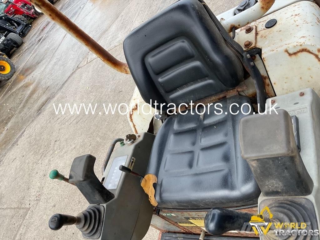 Takeuchi TB 016 Mini bageri < 7t