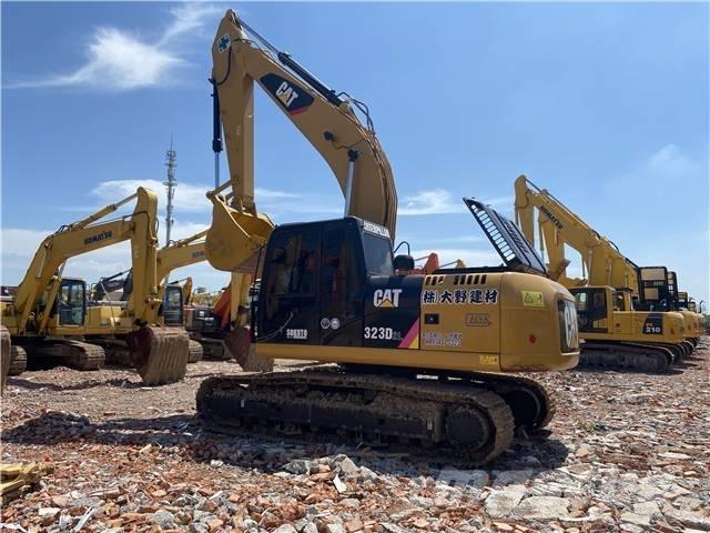 CAT 323D Bageri guseničari