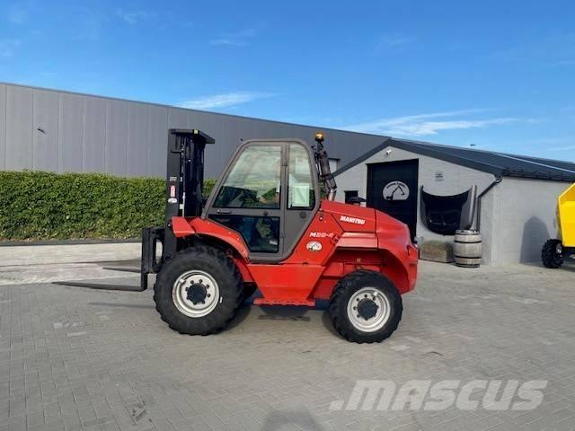 Manitou M 30.4 Vanterenski viljuškar