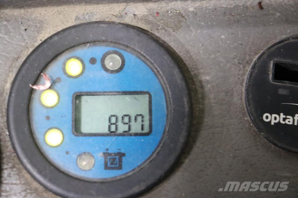 Nissan AJN160 Viljuškari sa pomičnim stupom