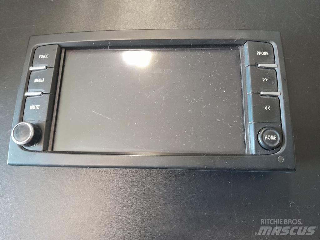 Iveco Radio Ostale kargo komponente