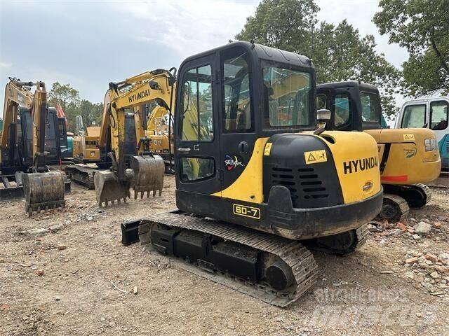 Hyundai R60-7 Bageri guseničari