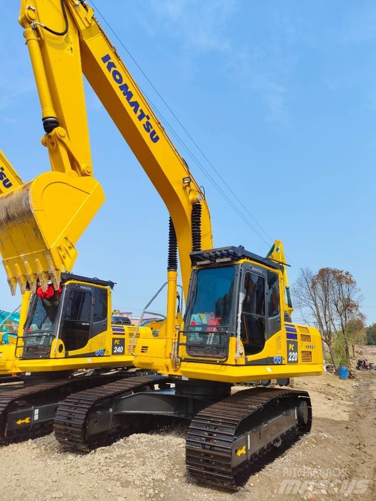 Komatsu PC 220 Bageri guseničari
