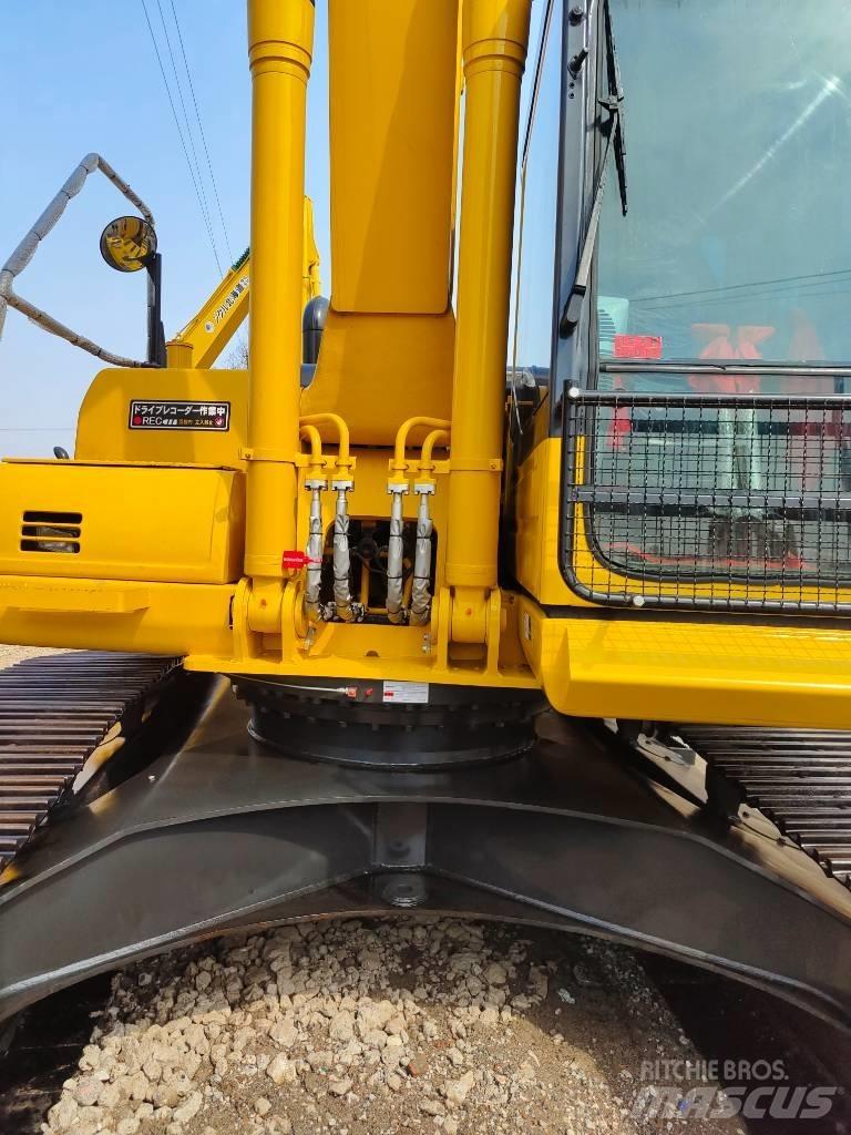 Komatsu PC 220 Bageri guseničari