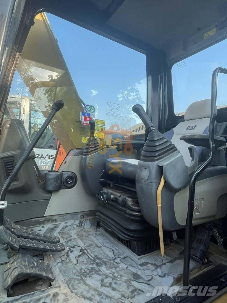 Komatsu PC 200-8 Bageri guseničari