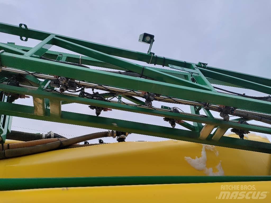 John Deere R 962 i Vučene prskalice