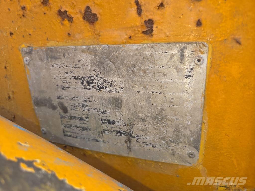 Komatsu SK 714 Skid steer mini utovarivači