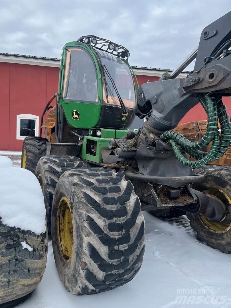 John Deere 1270G Harversteri