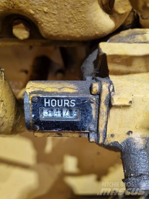 CAT D353E Kargo motori