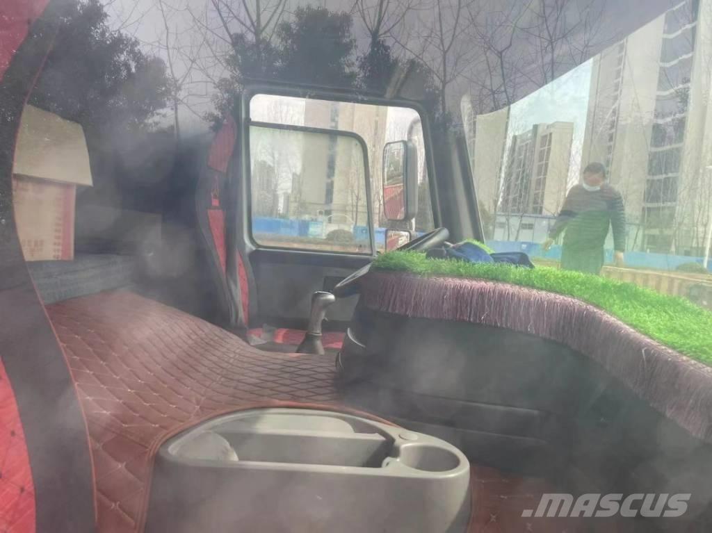 Howo 371 8x4 Kiperi kamioni