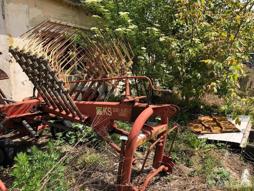 Krone Vario KS Okretači i sakupljači sena