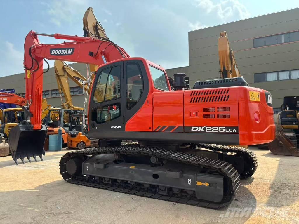 Doosan DX 225 Bageri guseničari
