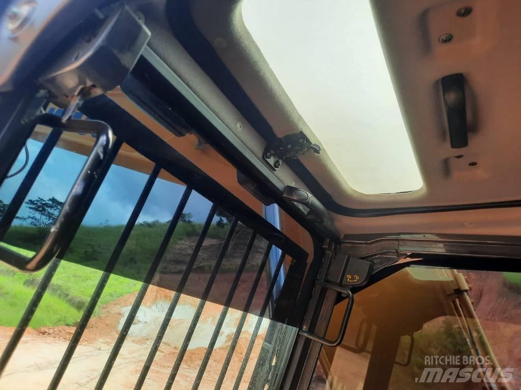 Komatsu PC130 Bageri guseničari
