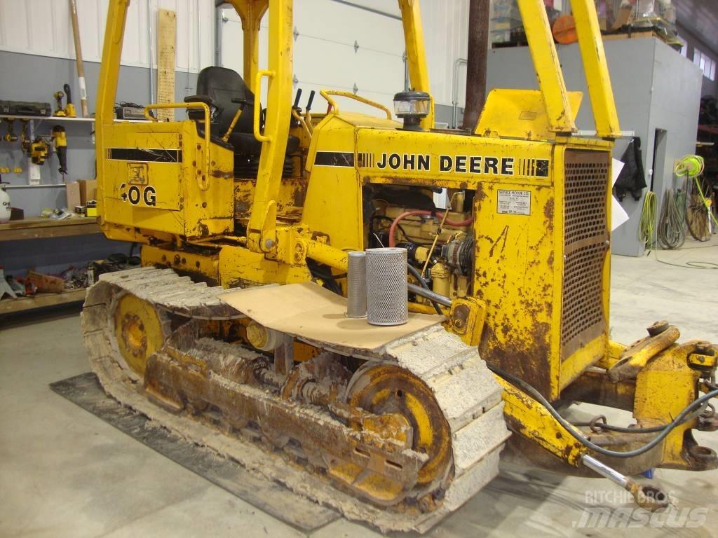 DEERE 450G Buldožeri guseničari