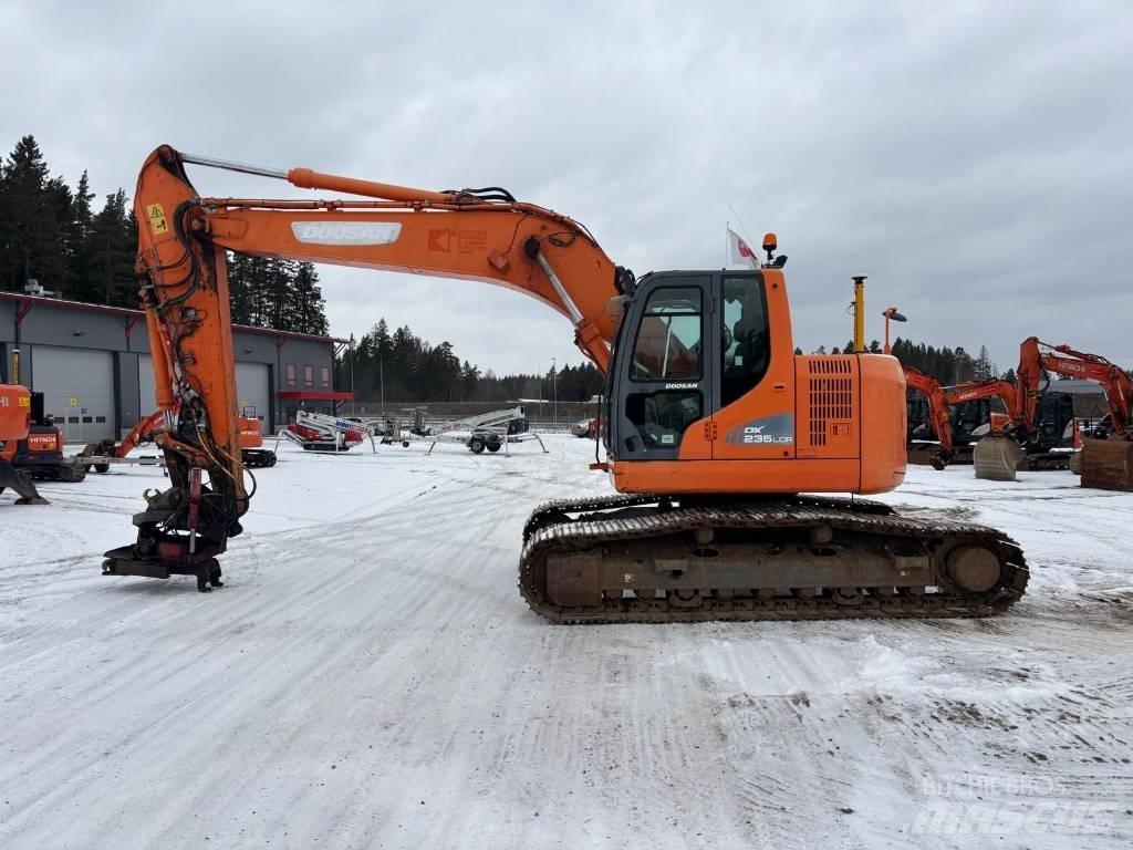 Doosan DX225 LC R Bageri guseničari